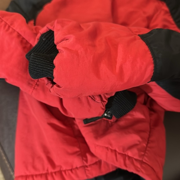 Boys Polaris size 10/12 re and black winter coat - Picture 6 of 6